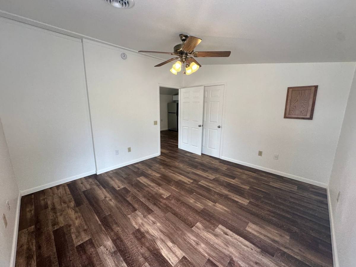 Apartment for rent at 1609-1611 Broadway St, Quincy, IL 62301