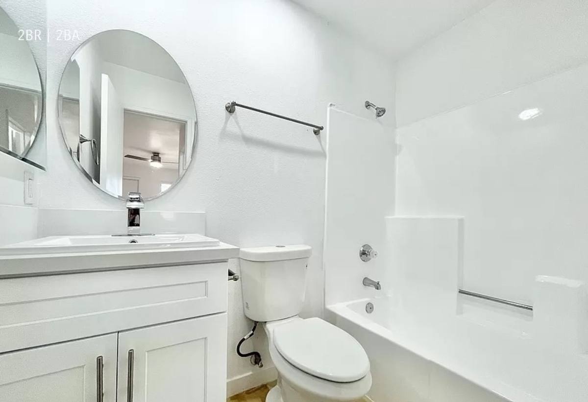 Apartment for rent at 14011 S Budlong Ave, Gardena, CA 90247