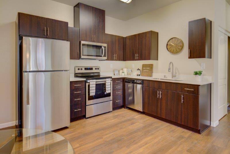 8072 N Millbrook Ave, Fresno, CA 93720 - Apartment for Rent - Image 2