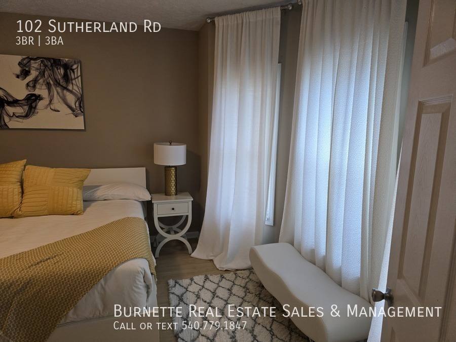 Townhouse for rent at 102 Sutherland Rd, Radford, VA 24141