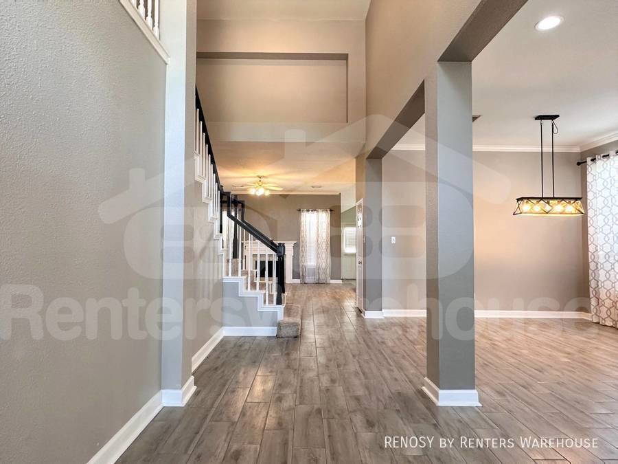 House for rent at 7319 Mountain Valley Dr, Houston, TX 77095