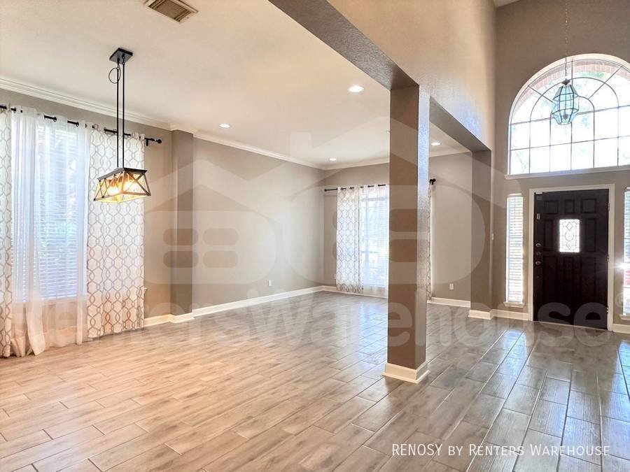 House for rent at 7319 Mountain Valley Dr, Houston, TX 77095
