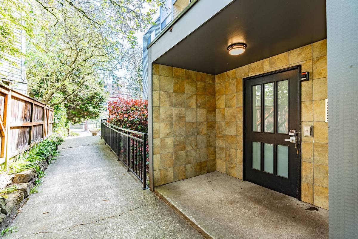 Apartment for rent at 1004 Belmont Ave E, Seattle, WA 98102
