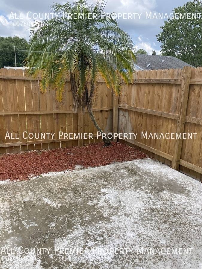Townhouse for rent at 1764 Memphis Ave, Orlando, FL 32807