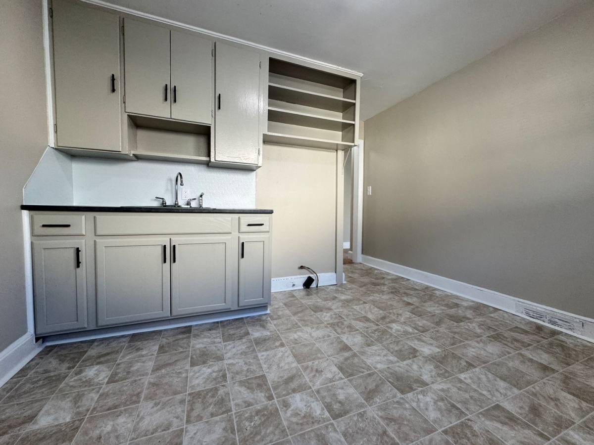 House for rent at 317 Craig St, Greensboro, NC 27406