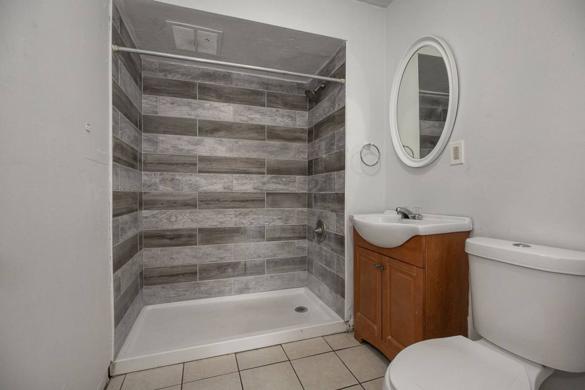 Apartment for rent at 3300 W 54th, Cleveland, OH 44102