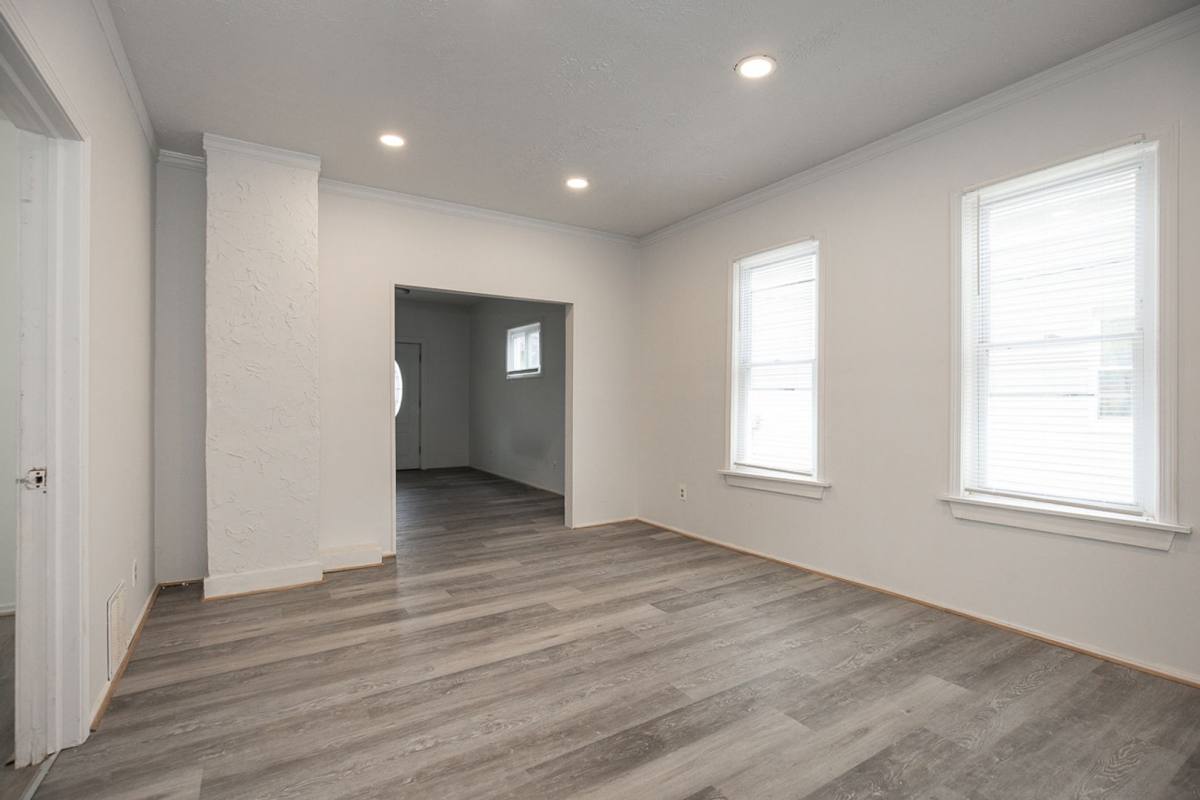 Apartment for rent at 3300 W 54th, Cleveland, OH 44102