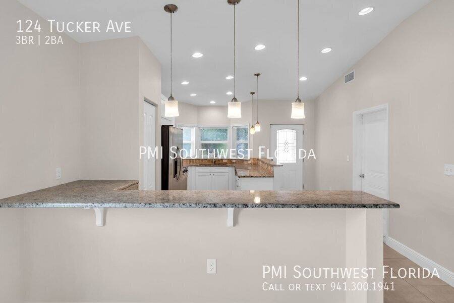 House for rent at 124 Tucker Ave, Sarasota, FL 34232