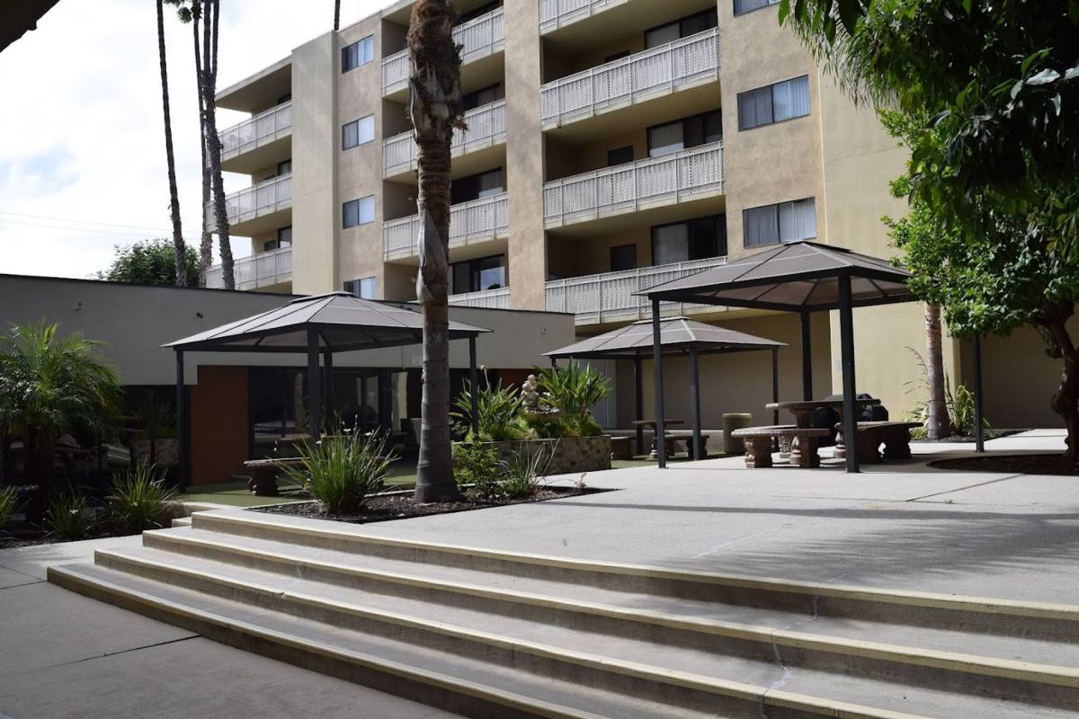 Apartment for rent at 3142 Newton St, Torrance, CA 90505