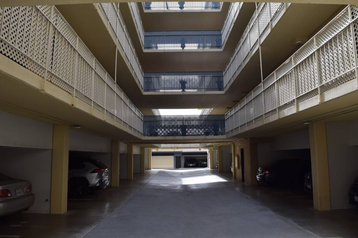 Apartment for rent at 3142 Newton St, Torrance, CA 90505