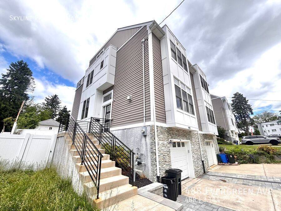 House for rent at 488 Evergreen Ave, Philadelphia, PA 19128