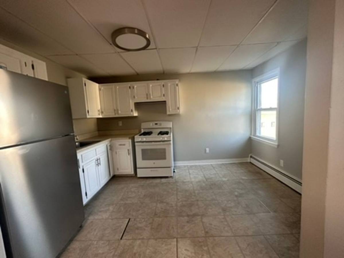 Apartment for rent at 5 Crescent St, Ansonia, CT 06401