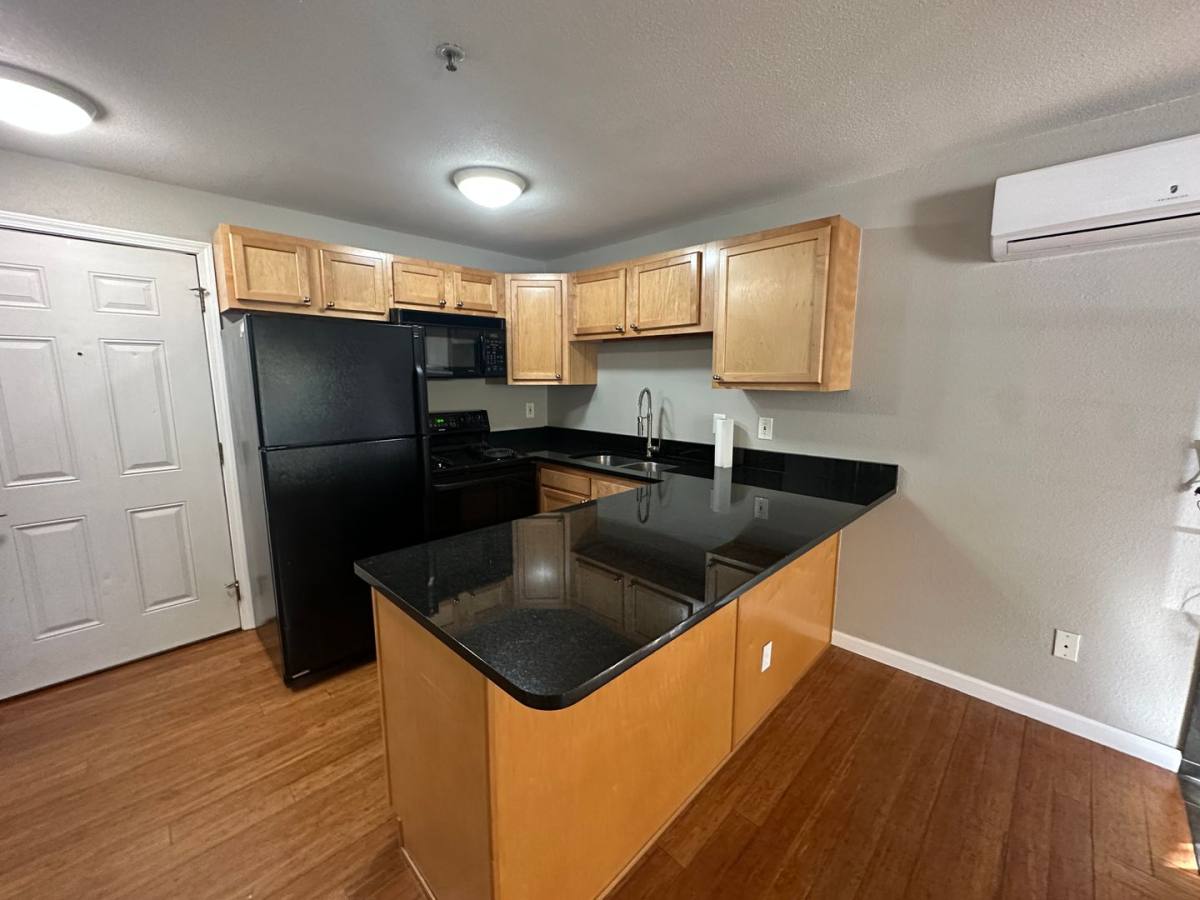 Condo for rent at 1405 Broadway St #208, Boulder, CO 80302