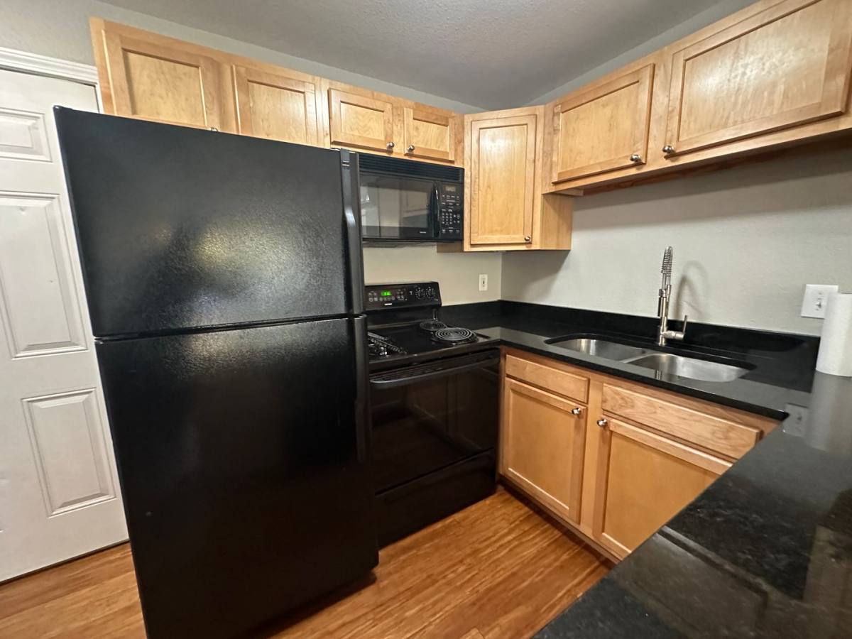 Condo for rent at 1405 Broadway St #208, Boulder, CO 80302