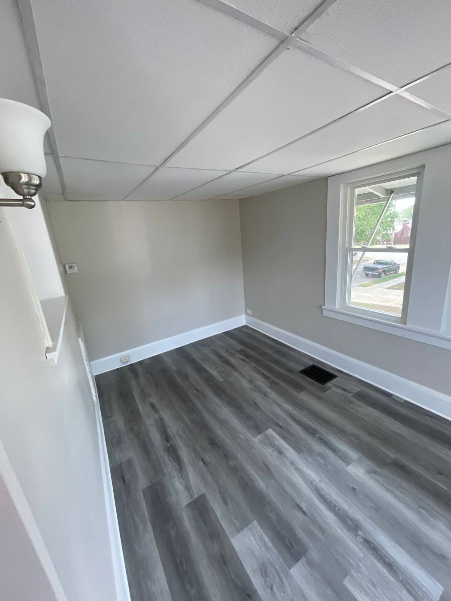 Apartment for rent at 429 Parkview St NE, Massillon, OH 44646