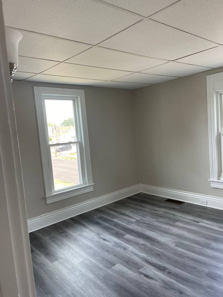 Apartment for rent at 429 Parkview St NE, Massillon, OH 44646