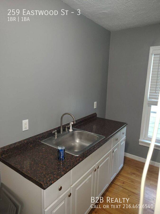 Apartment for rent at 259 Eastwood St #3, Geneva, OH 44041