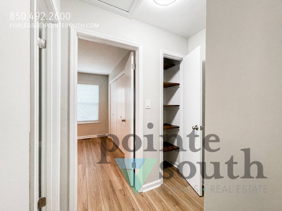 Townhouse for rent at 2106 Schwab Court #B, Pensacola, FL 32504