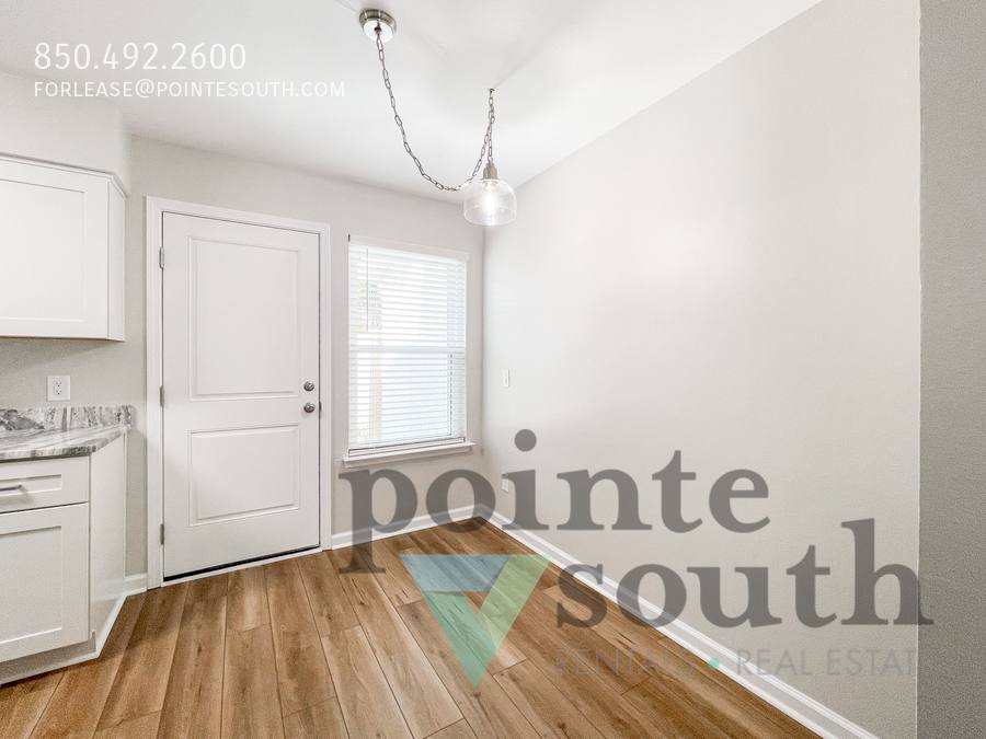 Townhouse for rent at 2106 Schwab Court #B, Pensacola, FL 32504