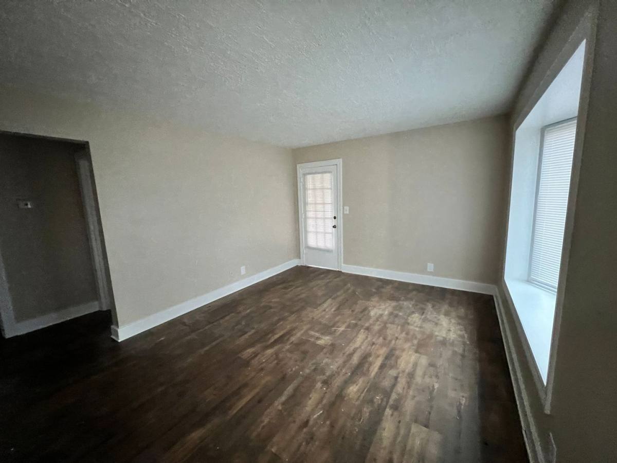 House for rent at 4004 Carol Rd, Louisville, KY 40218
