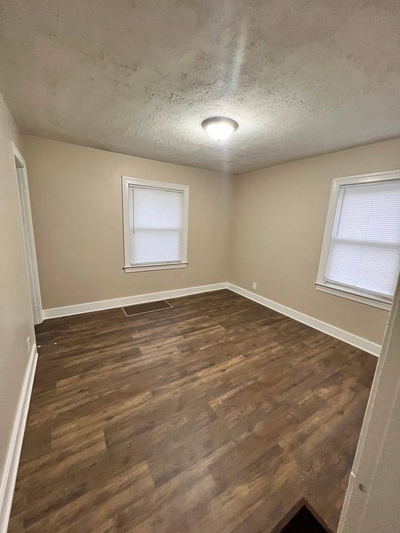 House for rent at 4004 Carol Rd, Louisville, KY 40218