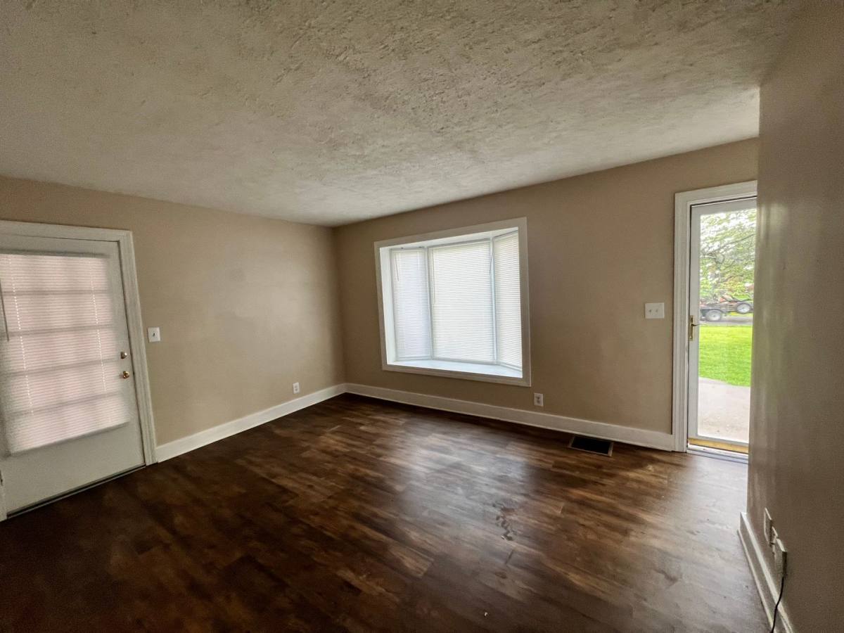 House for rent at 4004 Carol Rd, Louisville, KY 40218