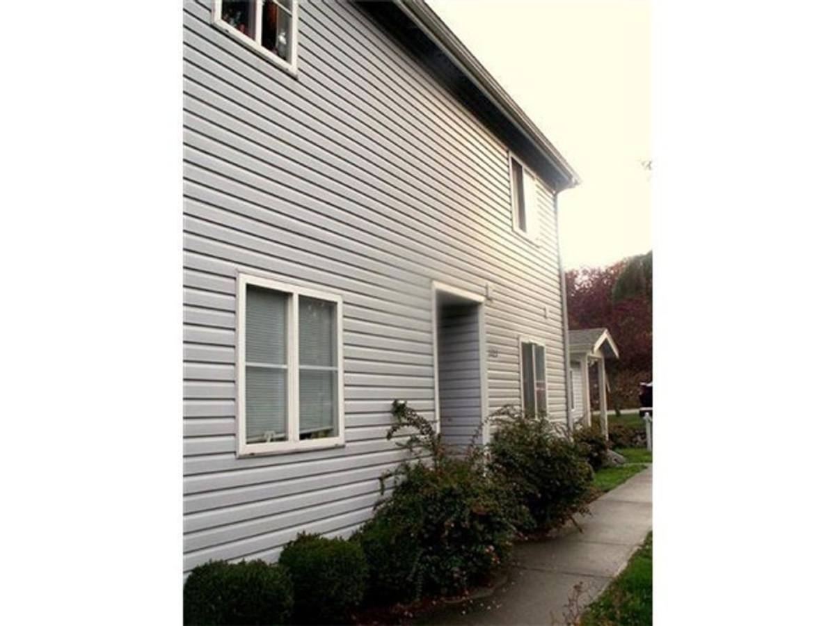Apartment for rent at 1121 Humboldt St, Bellingham, WA 98225