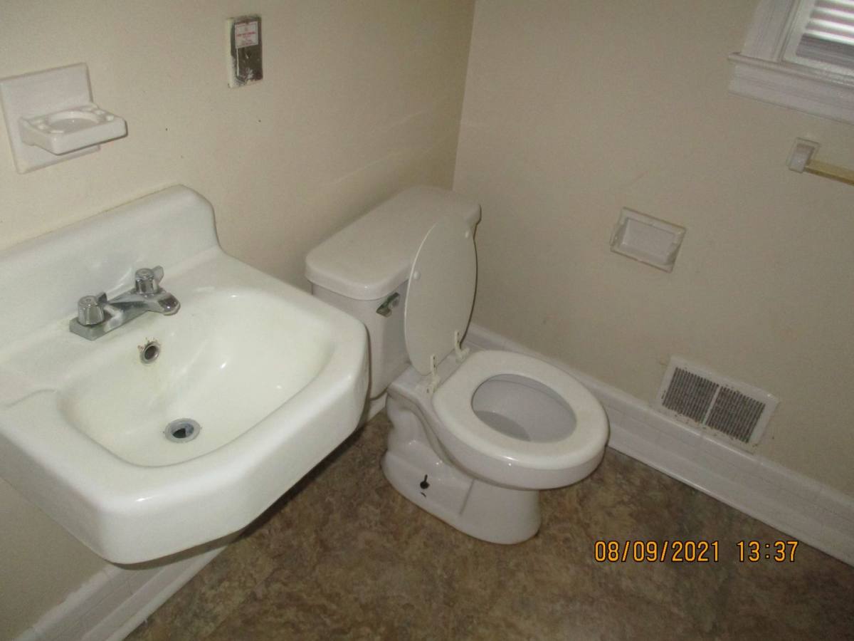 House for rent at 1214 Ninth Ave, Albany, GA 31707