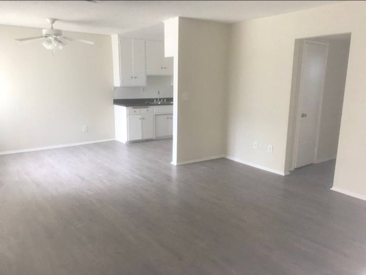 Apartment for rent at 18100 Roscoe Blvd, Northridge, CA 91325