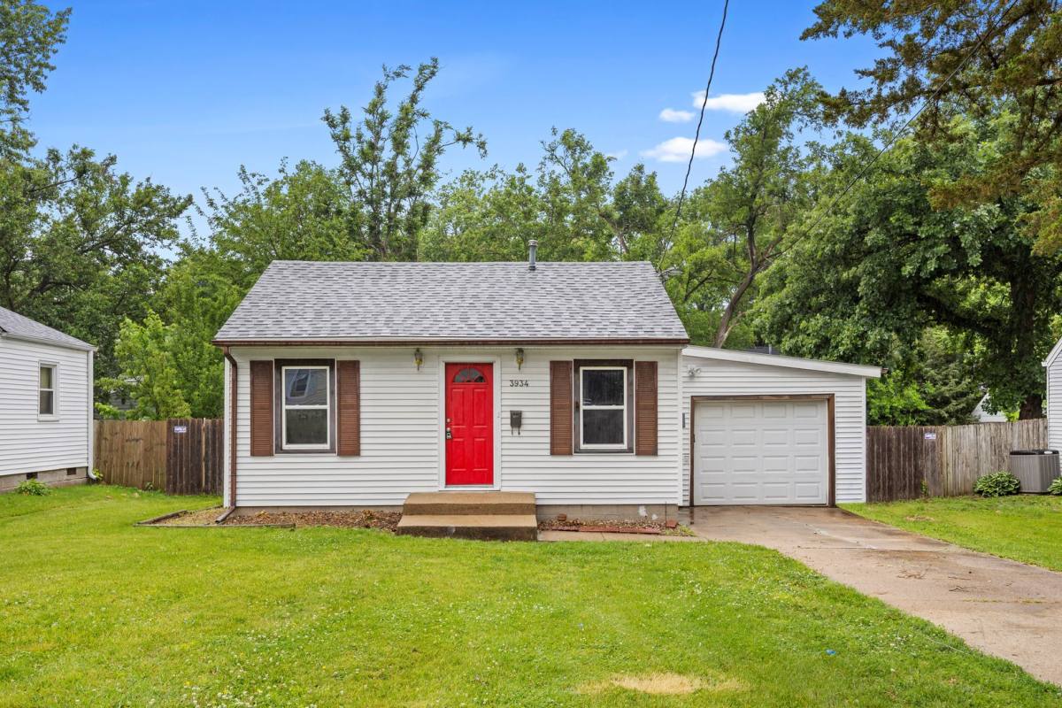 House for rent at 3934 54th St, Des Moines, IA 50310