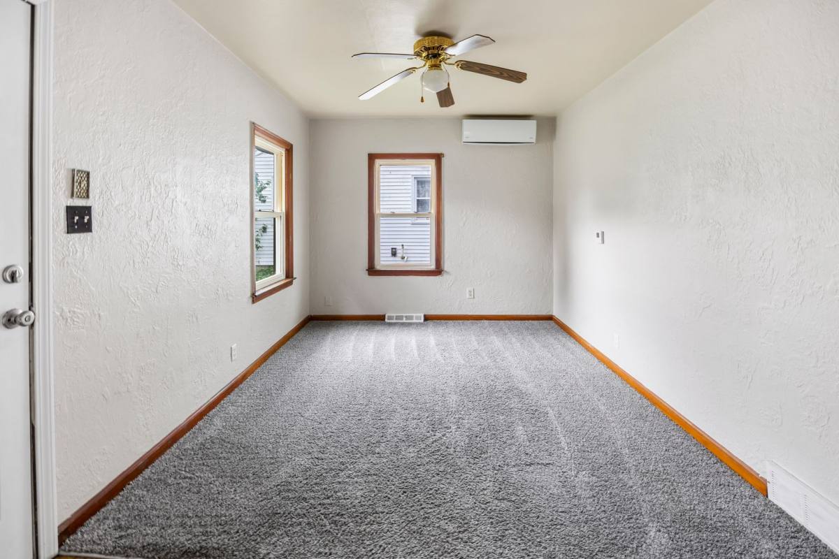 House for rent at 3934 54th St, Des Moines, IA 50310