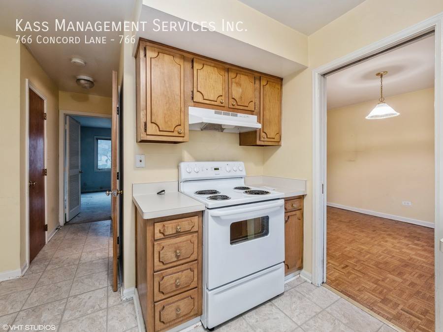 Townhouse for rent at 766 Concord Lane #766, Barrington, IL 60010