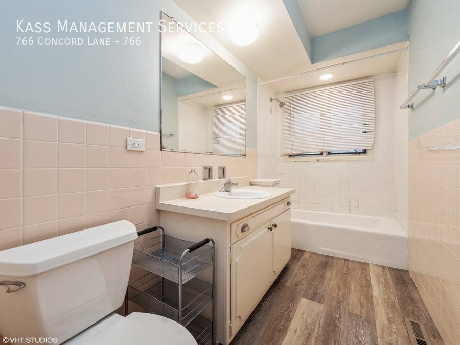 Townhouse for rent at 766 Concord Lane #766, Barrington, IL 60010