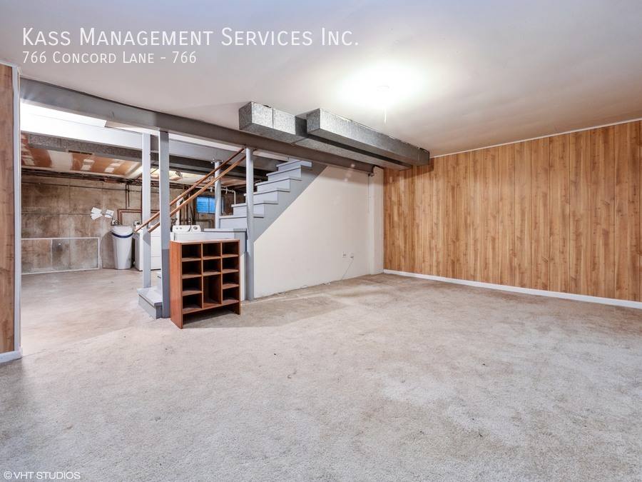 Townhouse for rent at 766 Concord Lane #766, Barrington, IL 60010