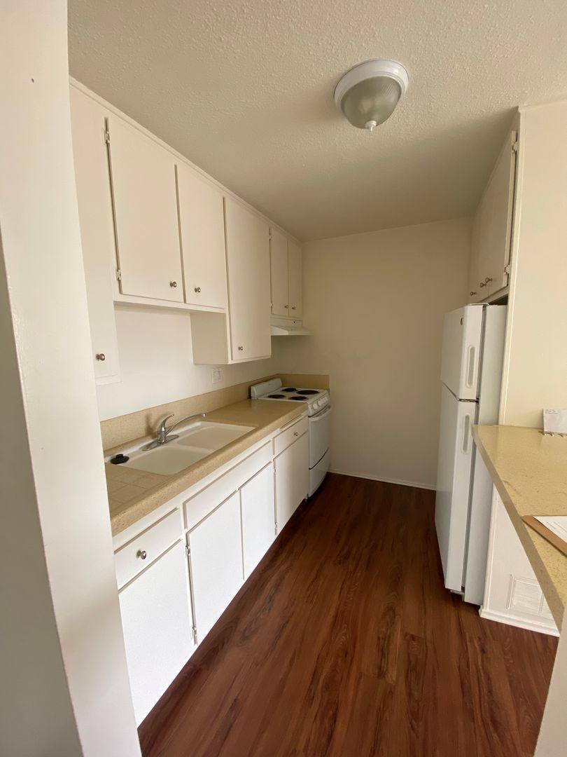 Condo for rent at 1645 Emerald St, San Diego, CA 92109