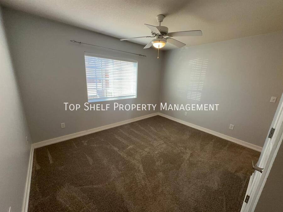 Townhouse for rent at 101 NW 8th St #105, Grimes, IA 50111