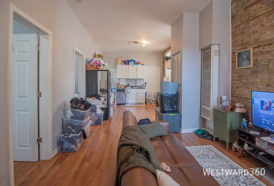 Apartment for rent at 1479 Huron #2R, Chicago, IL 60642