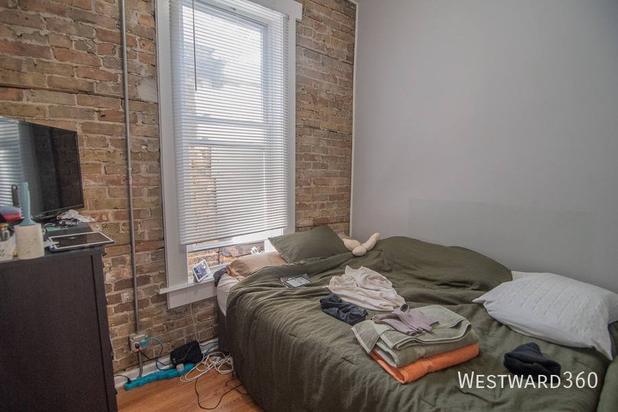 Apartment for rent at 1479 Huron #2R, Chicago, IL 60642