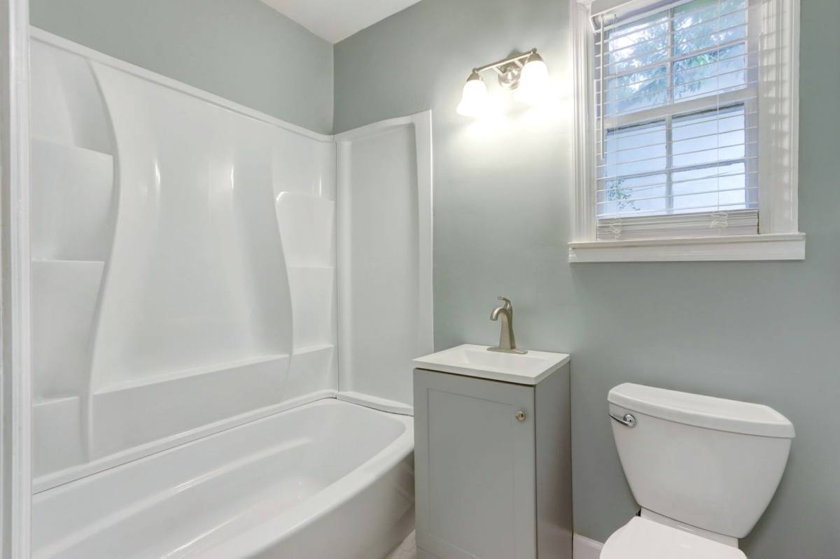 Apartment for rent at 1210 E 54th St, Savannah, GA 31404