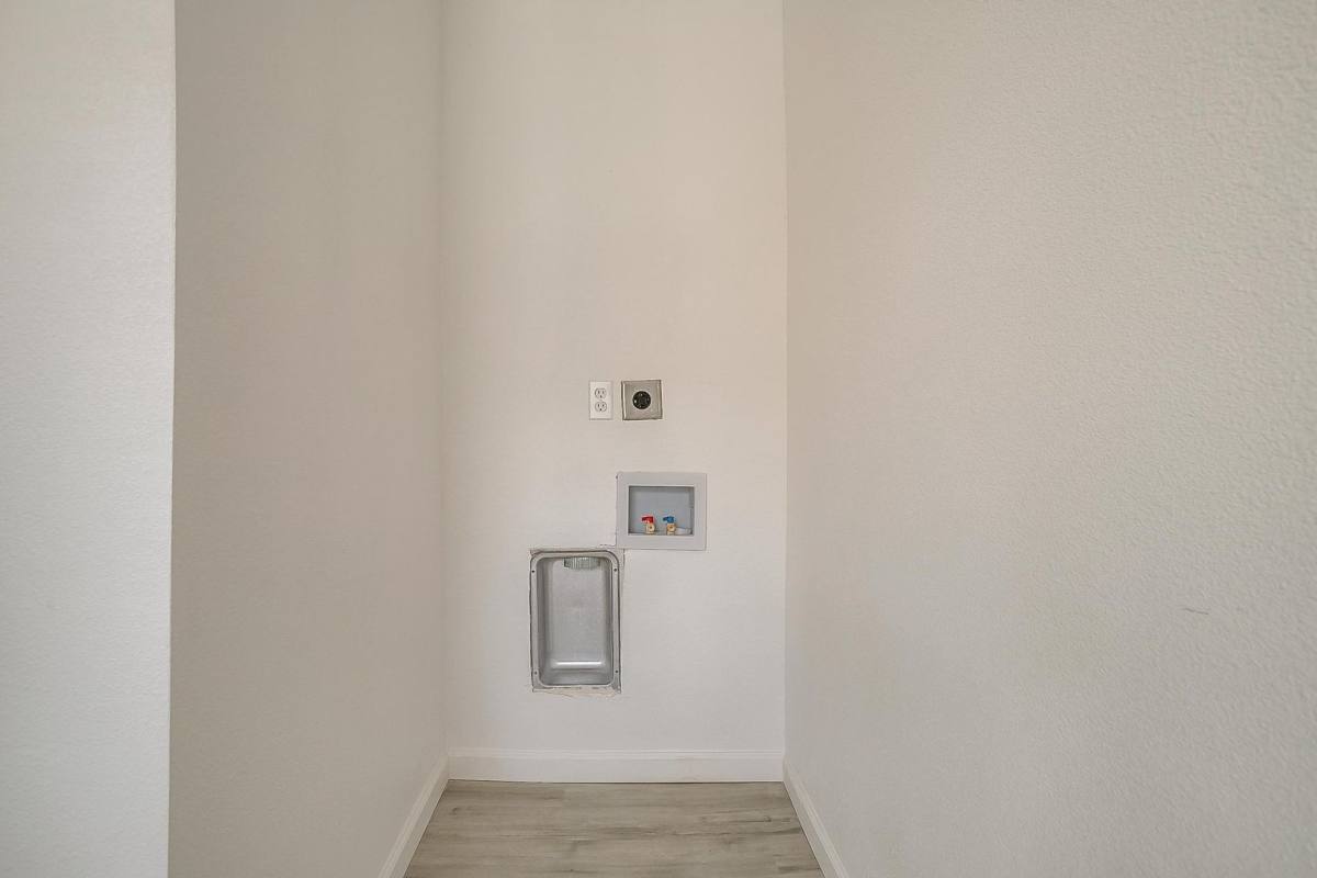 Apartment for rent at 2722 E Vickery Blvd, Fort Worth, TX 76105