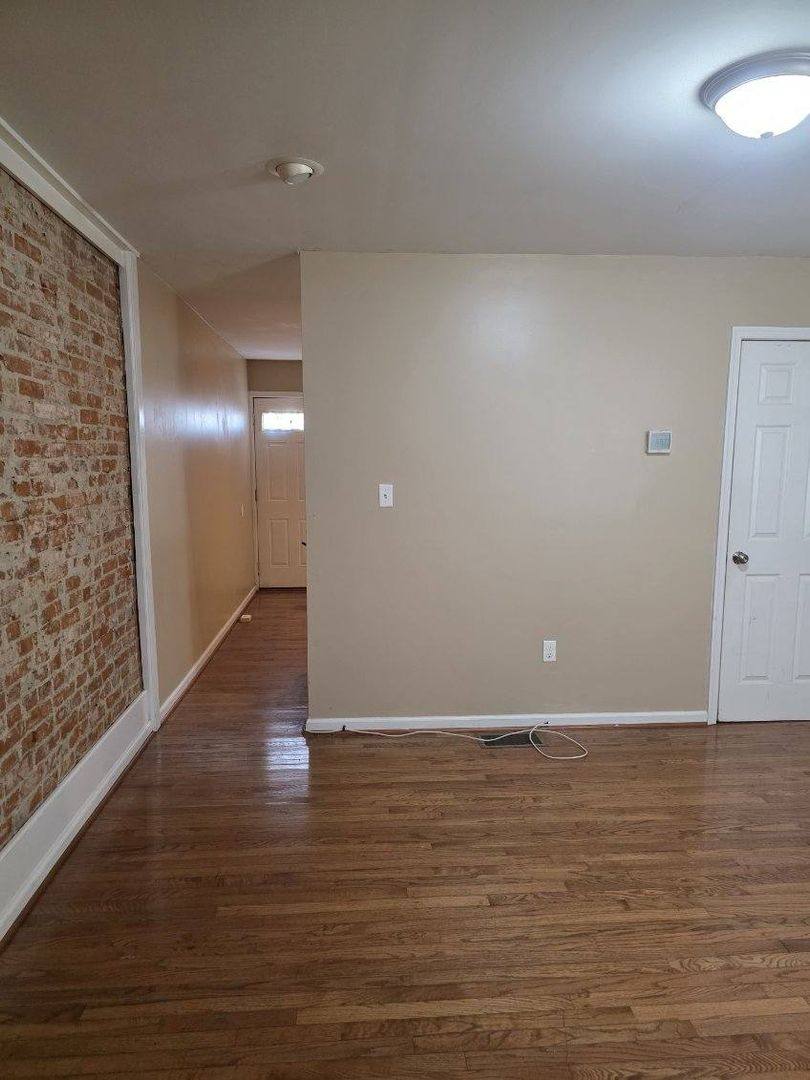 Townhouse for rent at 428 S Jackson St, Wilmington, DE 19805