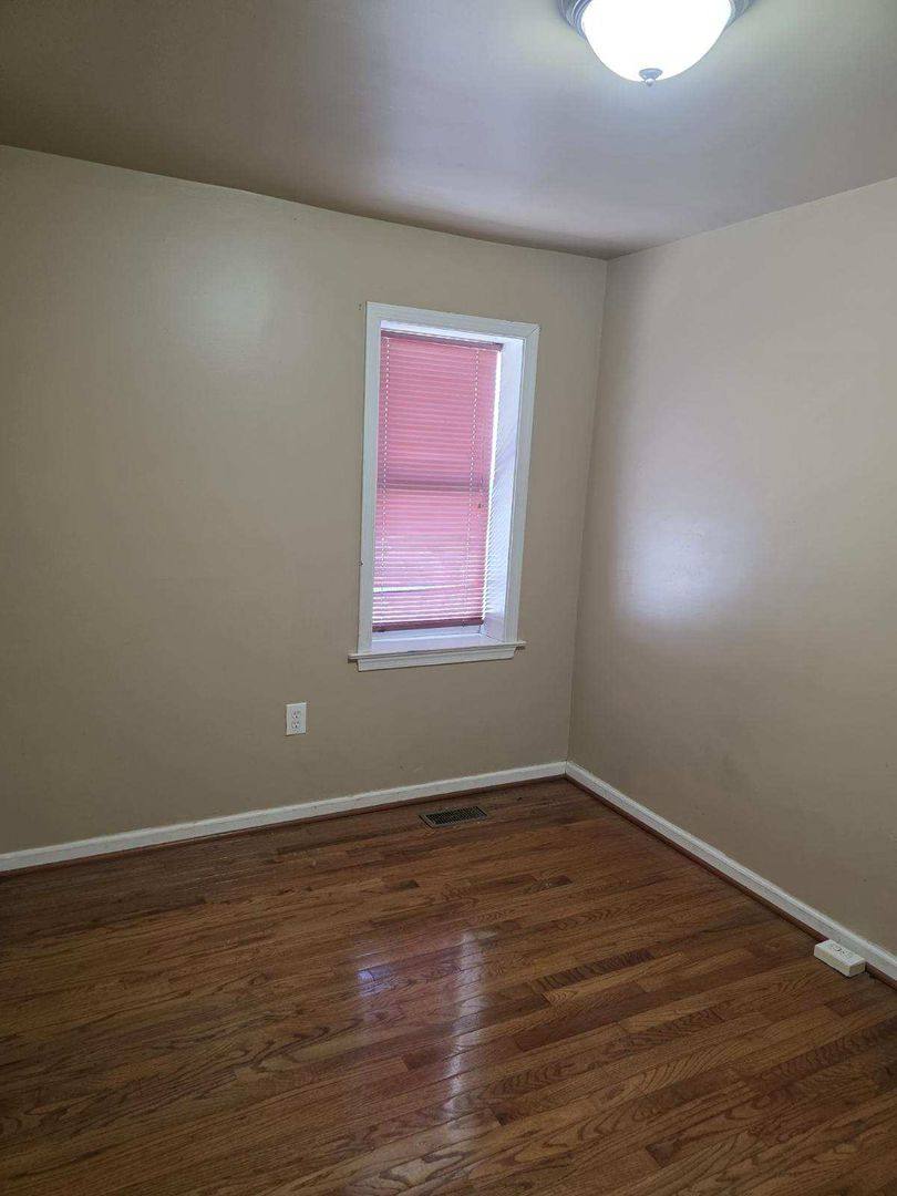 Townhouse for rent at 428 S Jackson St, Wilmington, DE 19805