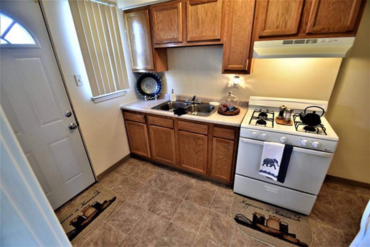 Townhouse for rent at 1936 167th St, Hammond, IN 46324