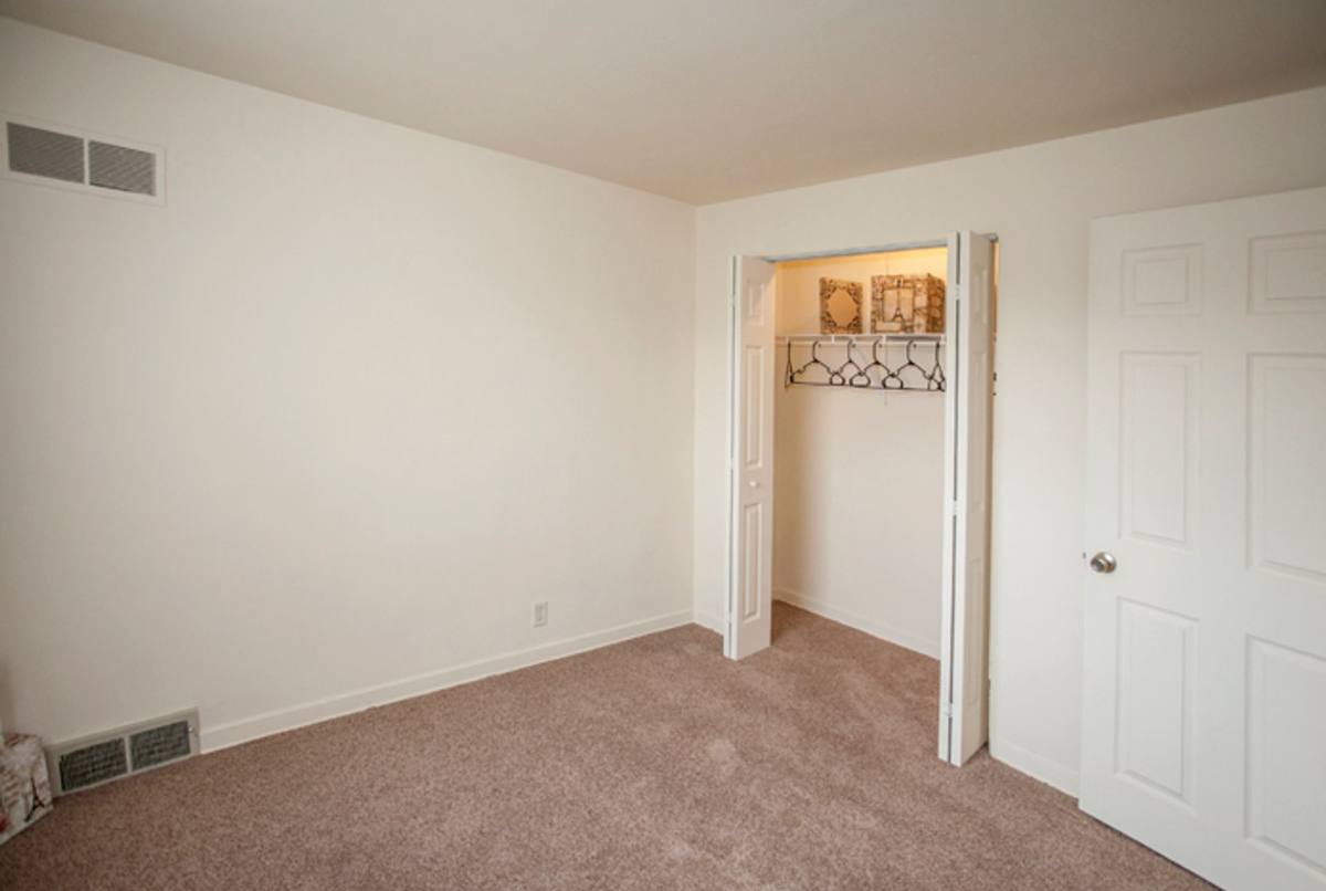 Townhouse for rent at 1936 167th St, Hammond, IN 46324