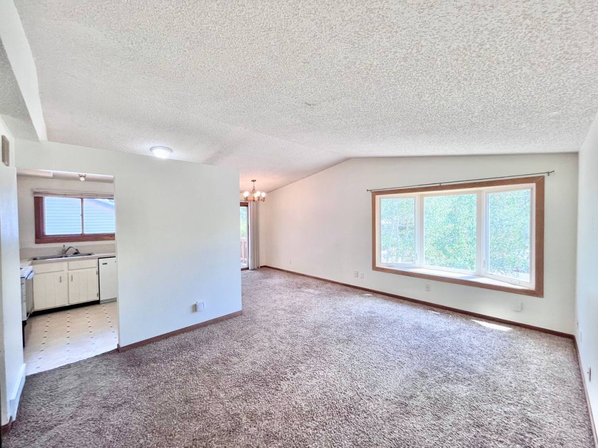 House for rent at 2493 Fleming Dr, Loveland, CO 80538