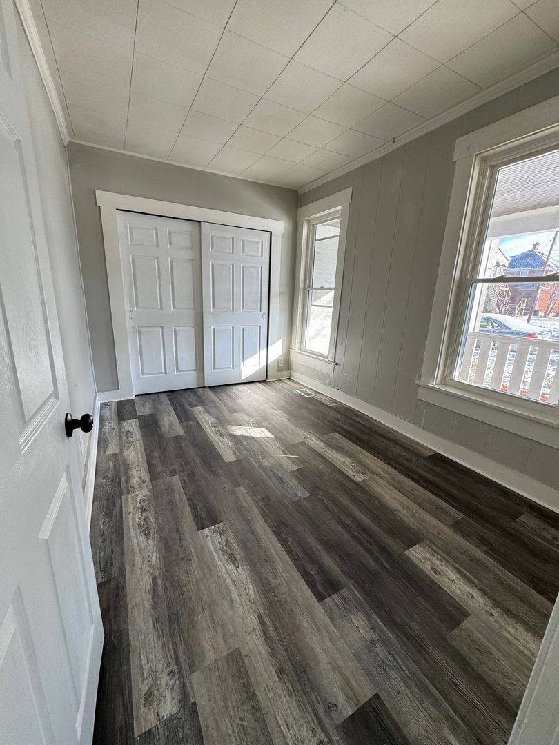 Apartment for rent at 119-121 N 1st St, Miamisburg, OH 45342