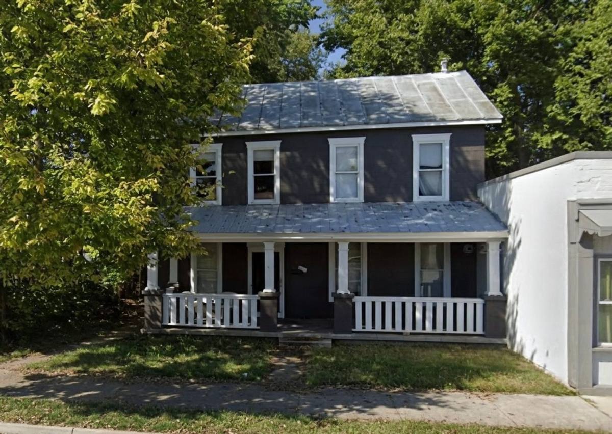 Apartment for rent at 119-121 N 1st St, Miamisburg, OH 45342