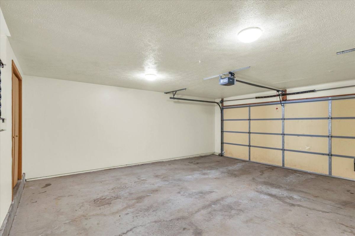 Townhouse for rent at 2721 Rainbow Ave, Bloomington, IL 61704
