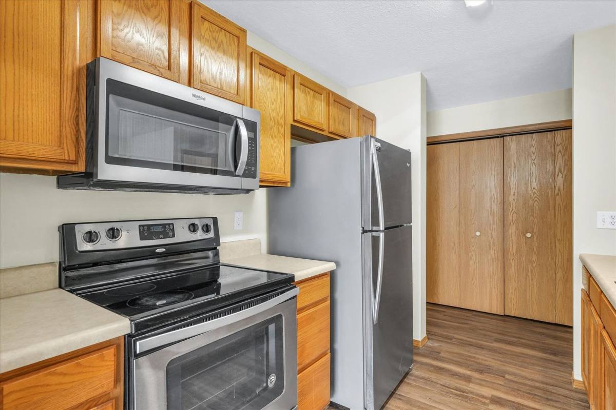 Townhouse for rent at 2721 Rainbow Ave, Bloomington, IL 61704