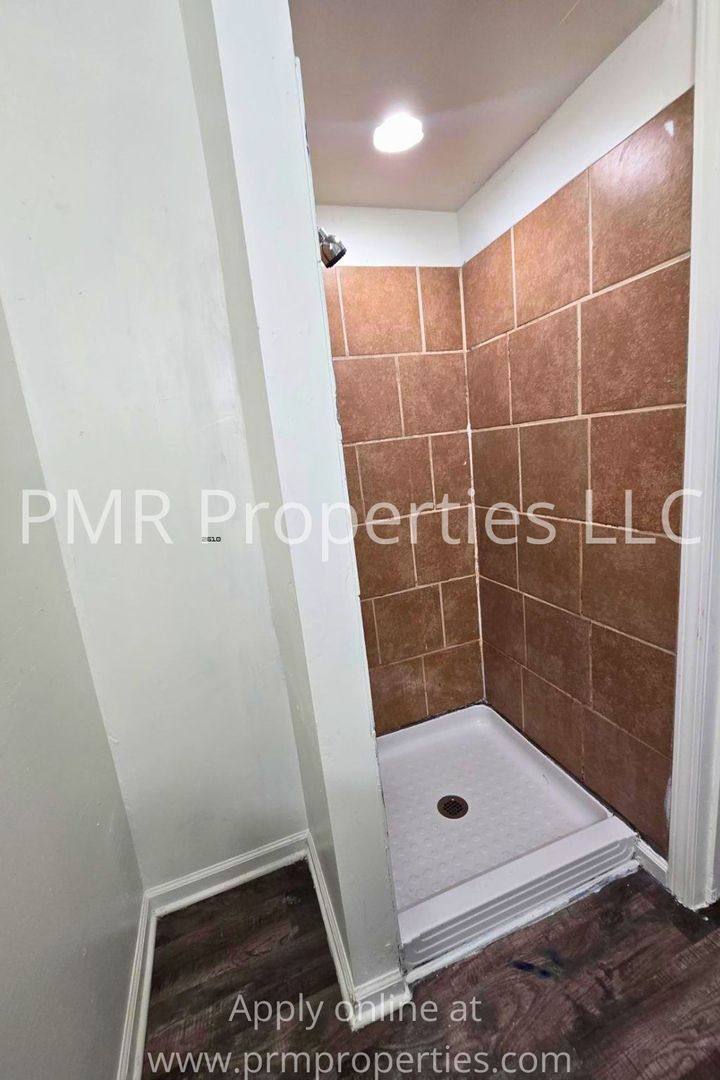 Apartment for rent at 2731- 2733 S, Saint Joseph, MO 64503
